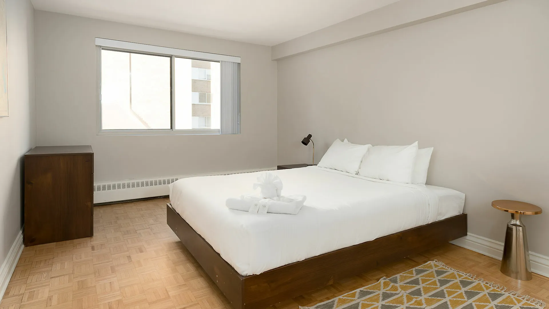 شقة Modern 2Br In Downtown Mtl By Sonder مونتريال 0*,  كندا