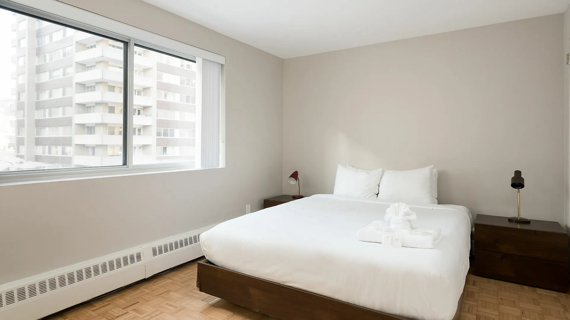 شقة Modern 2Br In Downtown Mtl By Sonder مونتريال كندا